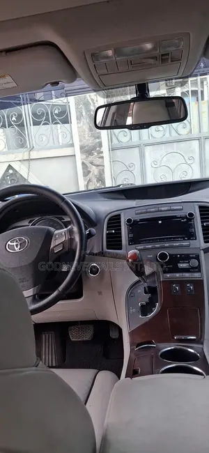 Toyota Venza 2012 Silver
