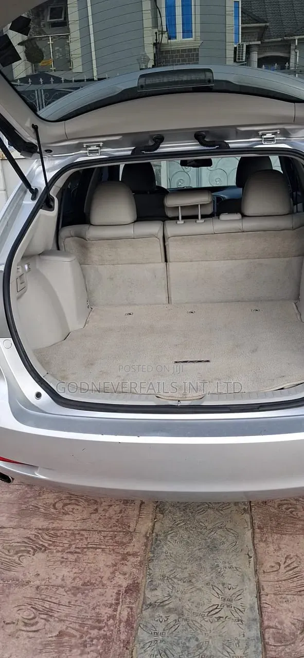 Toyota Venza 2012 Silver