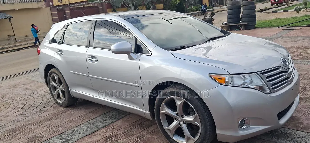 Toyota Venza 2012 Silver
