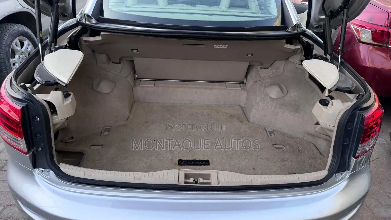 Lexus IS 250 C 2010 Silver