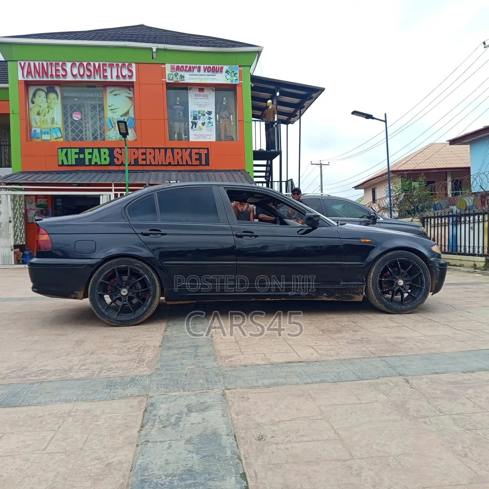 BMW 325i 2002 Black