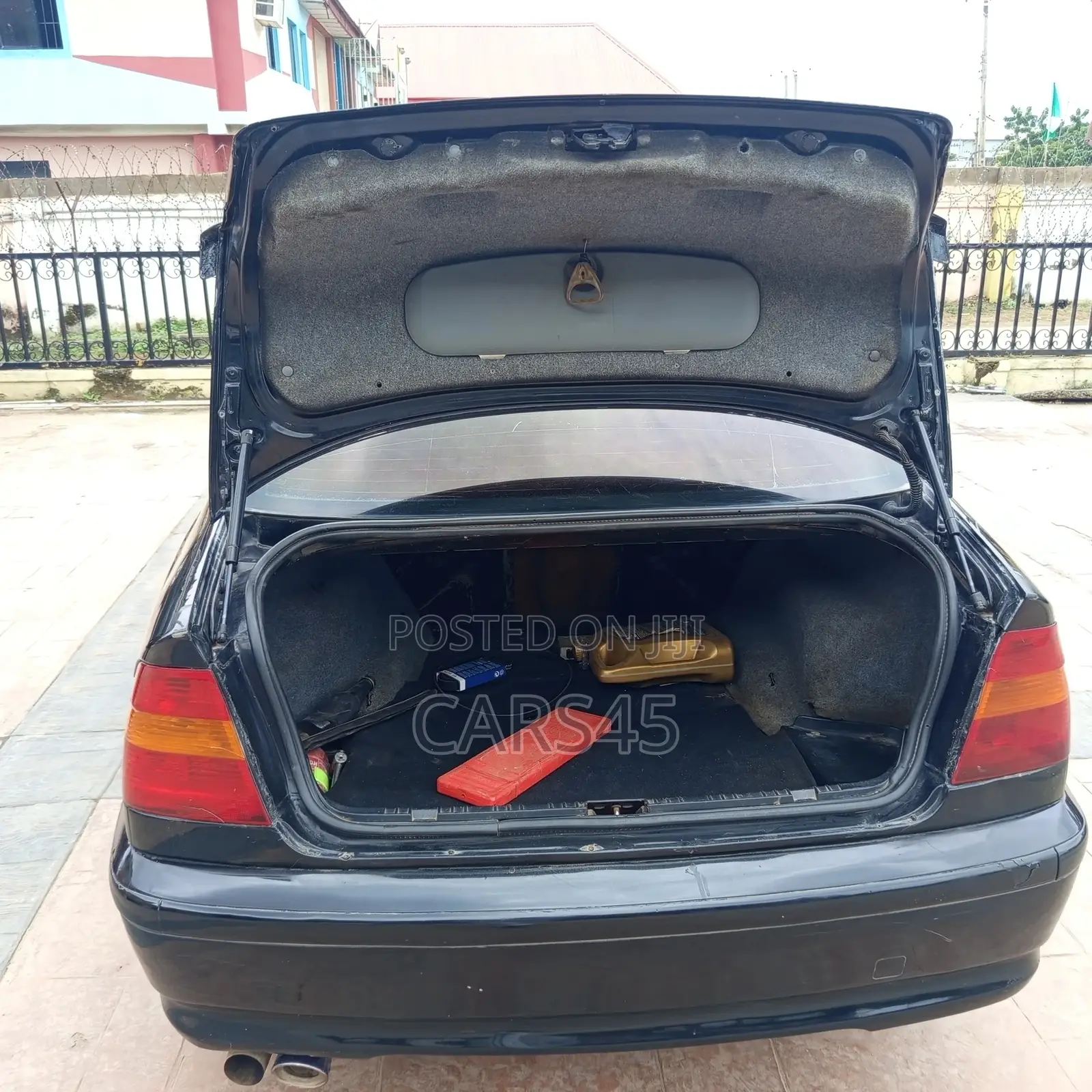BMW 325i 2002 Black