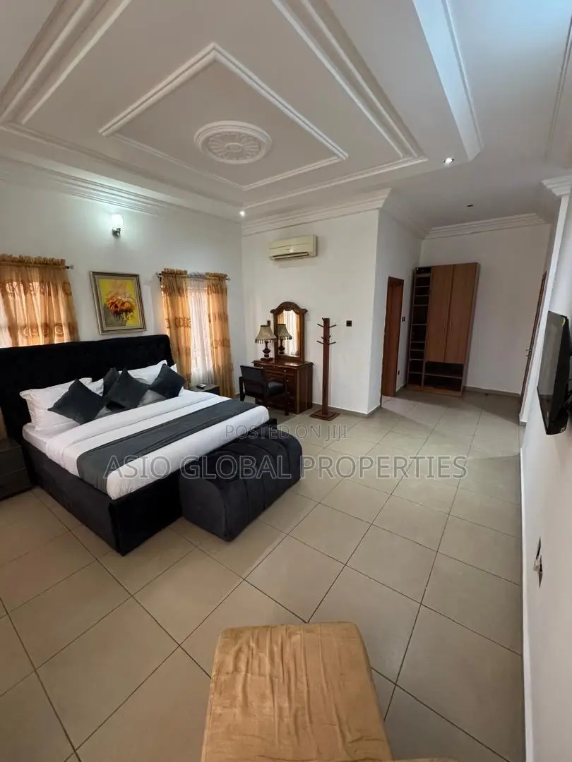 3/4-Bedroom Self Compound Duplex | Magodo GRA Phase 2.