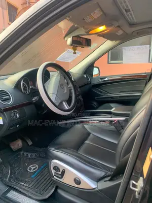 Mercedes-Benz GLK-Class 2011 Gray