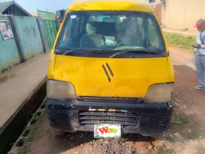 Suzuki APV Minibus 2005 Yellow