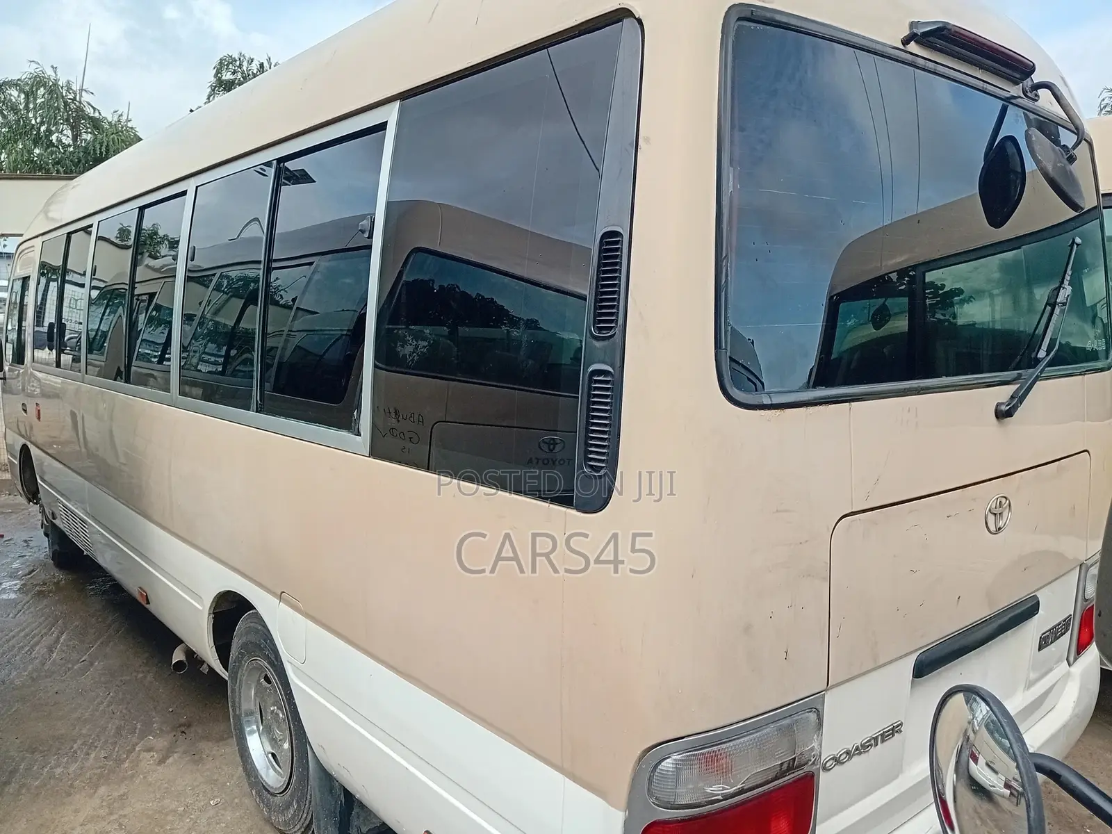 Toyota Coaster 2017 Beige