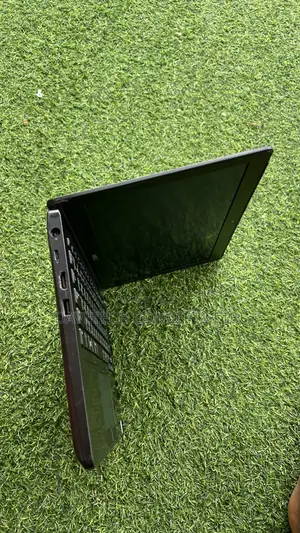 Laptop Dell Latitude 5280 8GB Intel Core i5 SSD 128GB