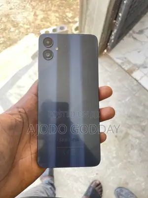 Samsung Galaxy A05 64 GB Black