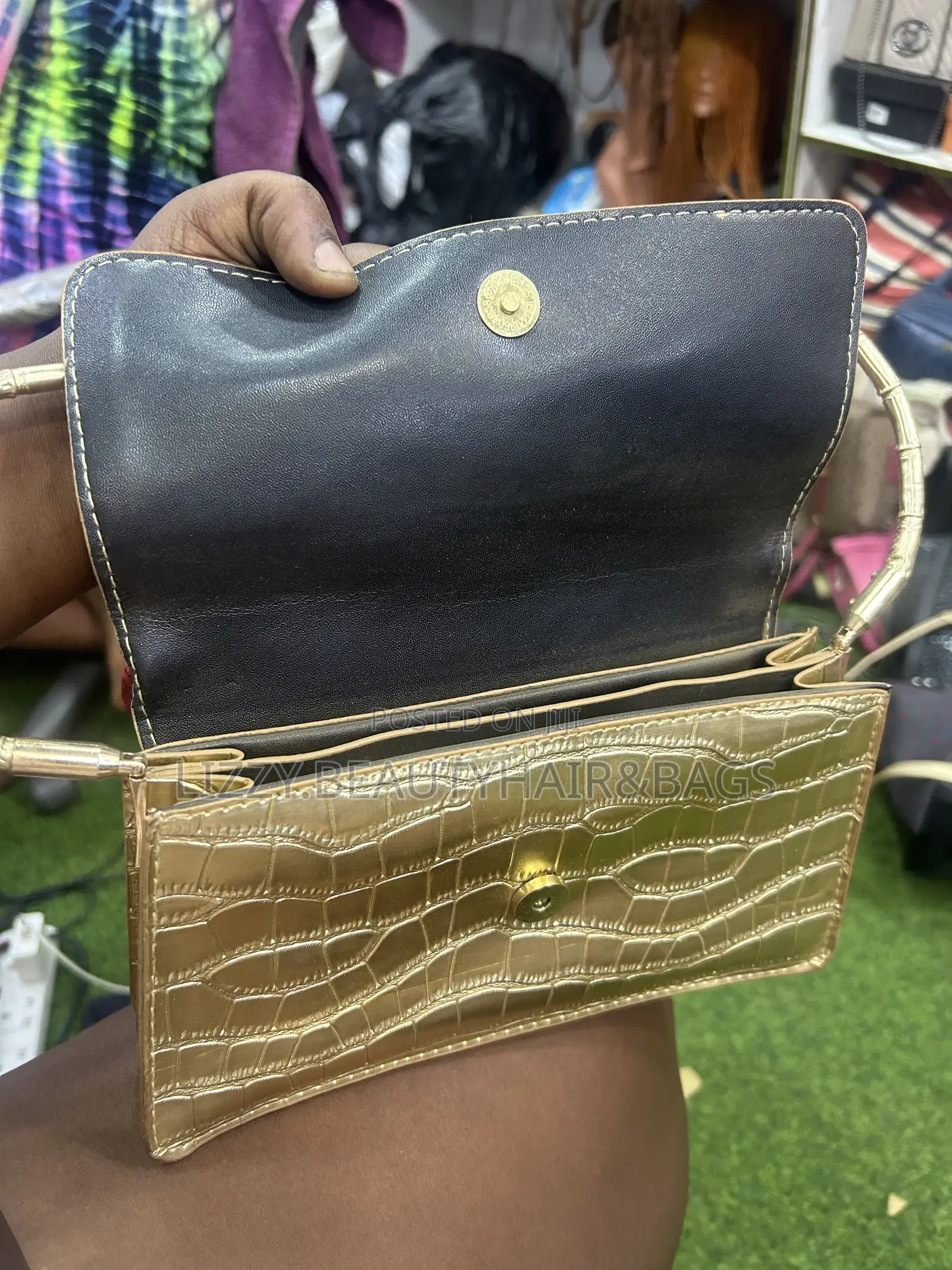 Shoulder Bags