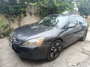 Honda Accord 2004 Gray