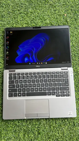 Laptop Dell Latitude 5310 8GB Intel Core i5 SSD 256GB