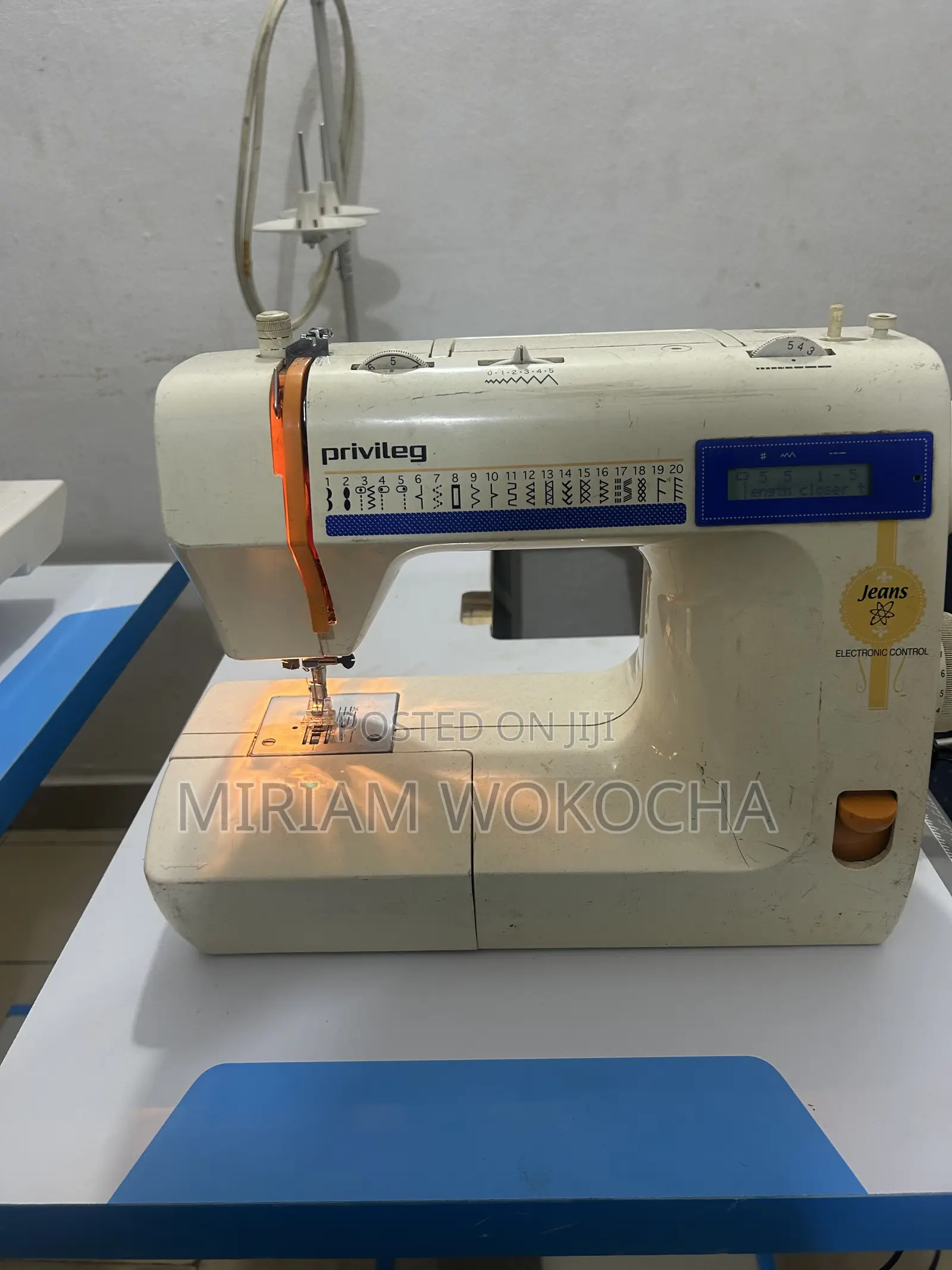 Table Top Sewing Machine