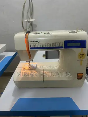 Table Top Sewing Machine