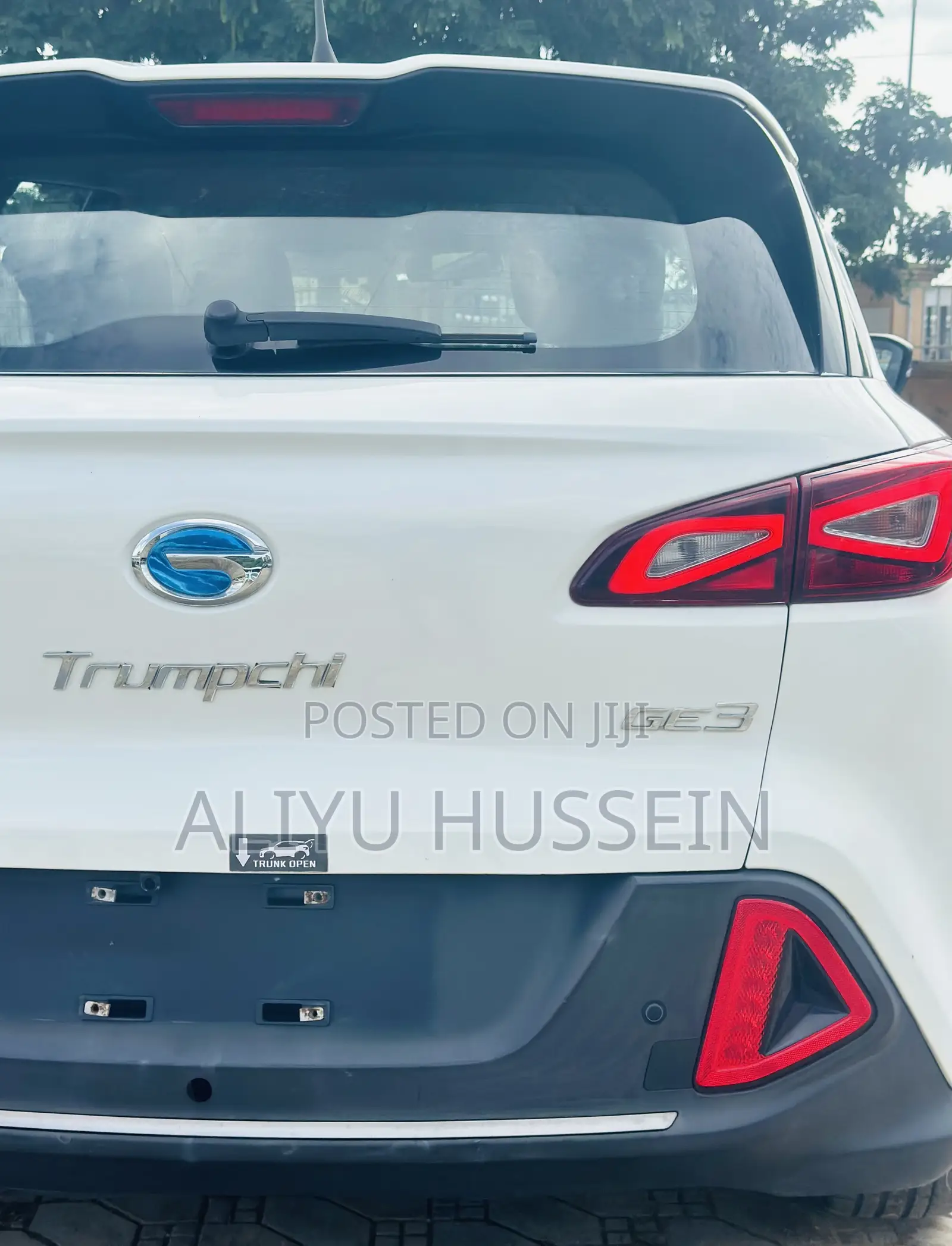 Triumph TSX 2025 White