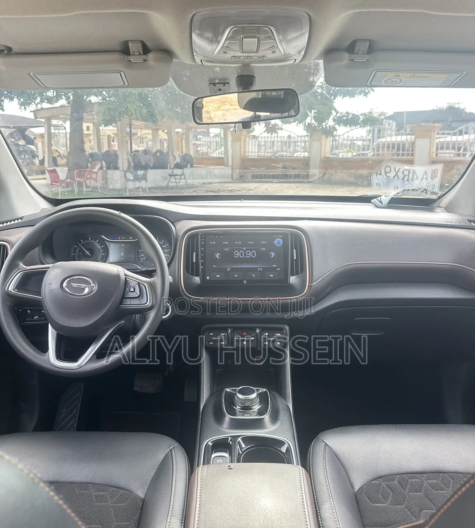 Triumph TSX 2025 White