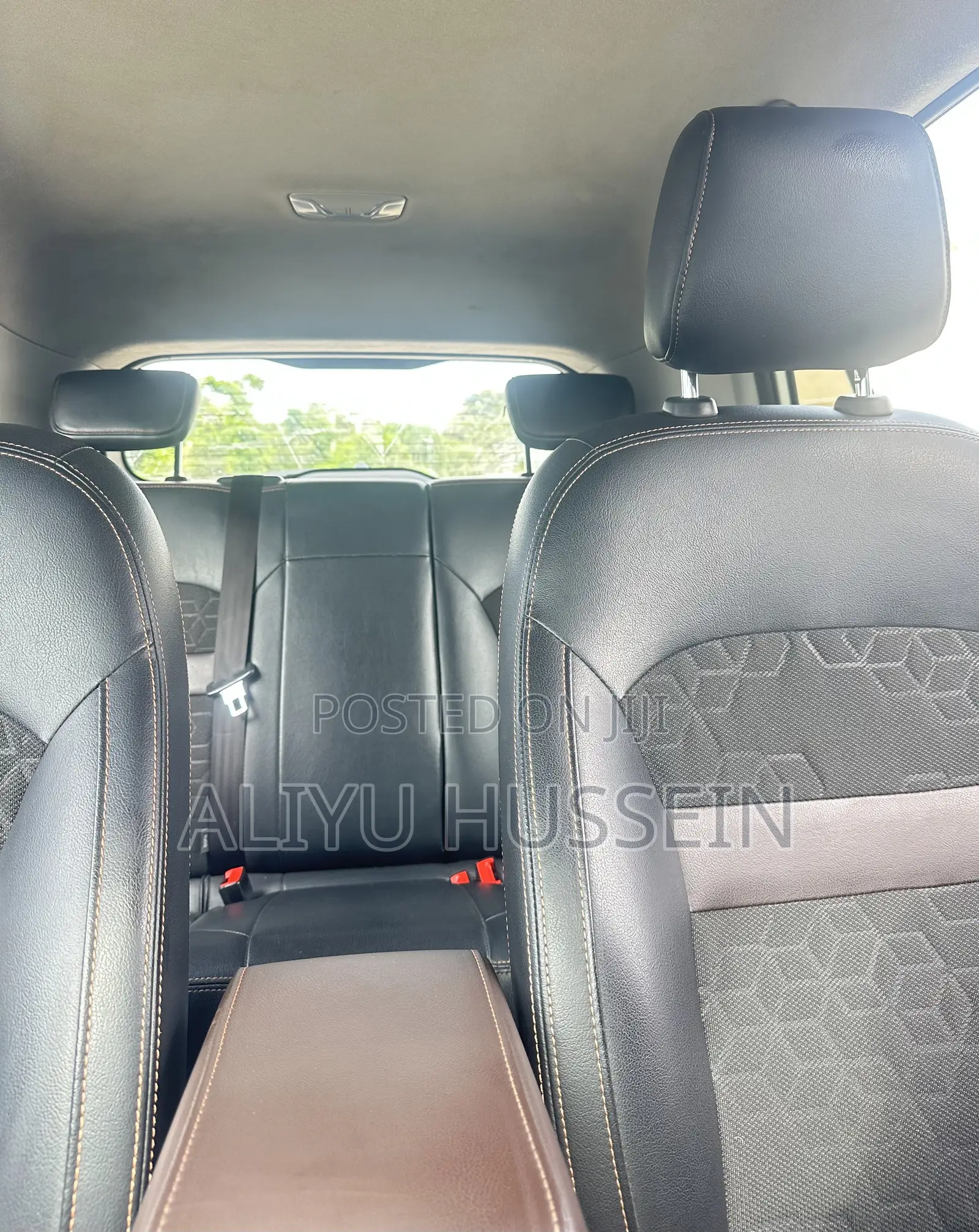 Triumph TSX 2025 White