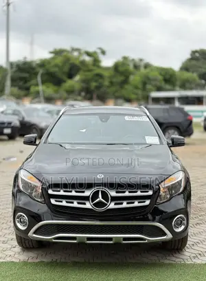 Mercedes-Benz GLA 250 2018 Black