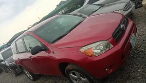 Toyota RAV4 2010 Red