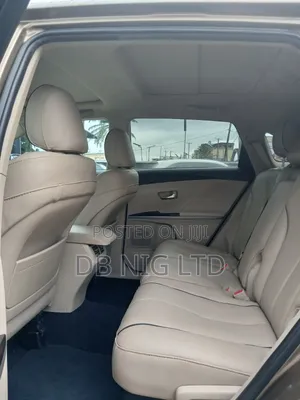 Toyota Venza AWD 2012 Brown