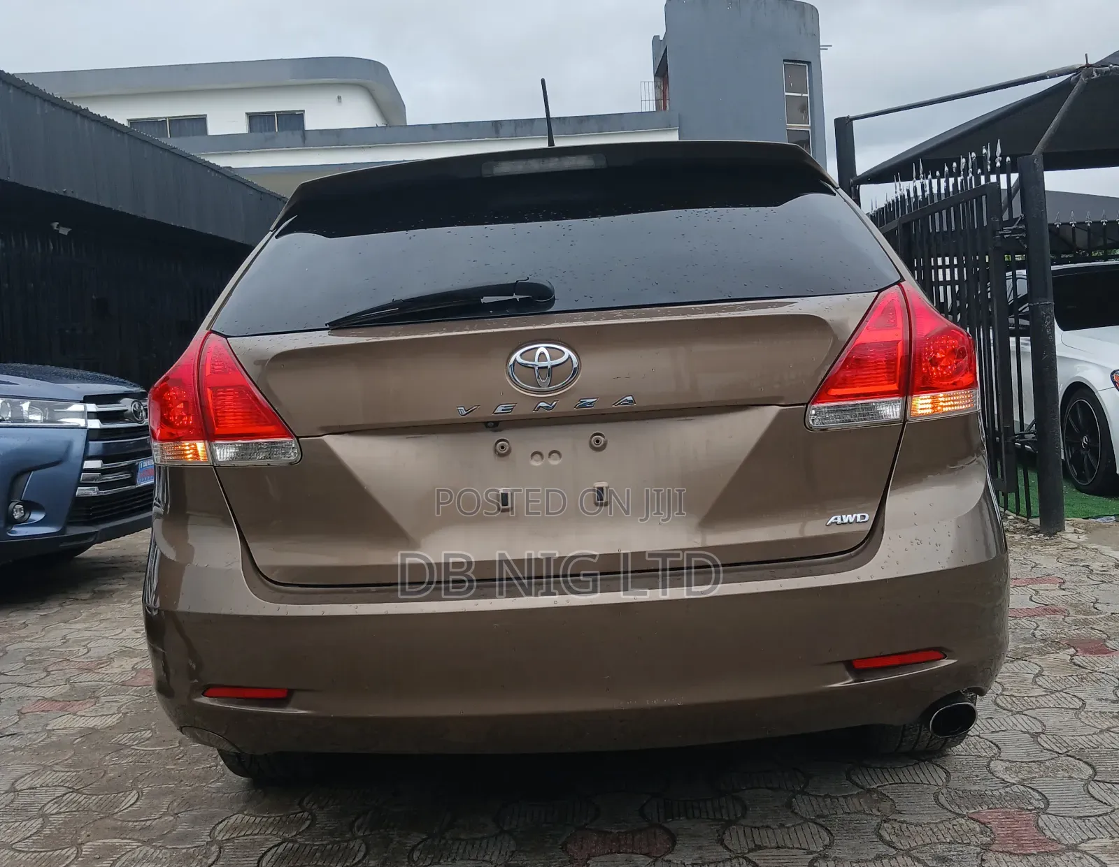 Toyota Venza AWD 2012 Brown