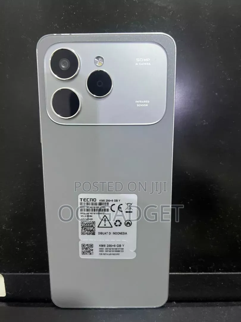 New Tecno Spark 40 256 GB Silver