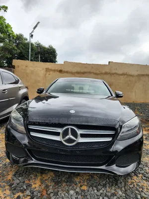 Mercedes-Benz C300 Base Sedan RWD (2.0L 4cyl 7A) 2016 Black