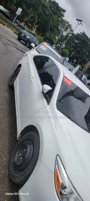 Toyota Camry 2016 White