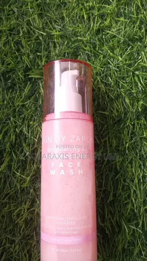 Skin by Zaron Brightening Exfoliating Glow Face Wash