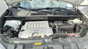 Toyota Highlander Limited 3.5l 4WD 2013 White