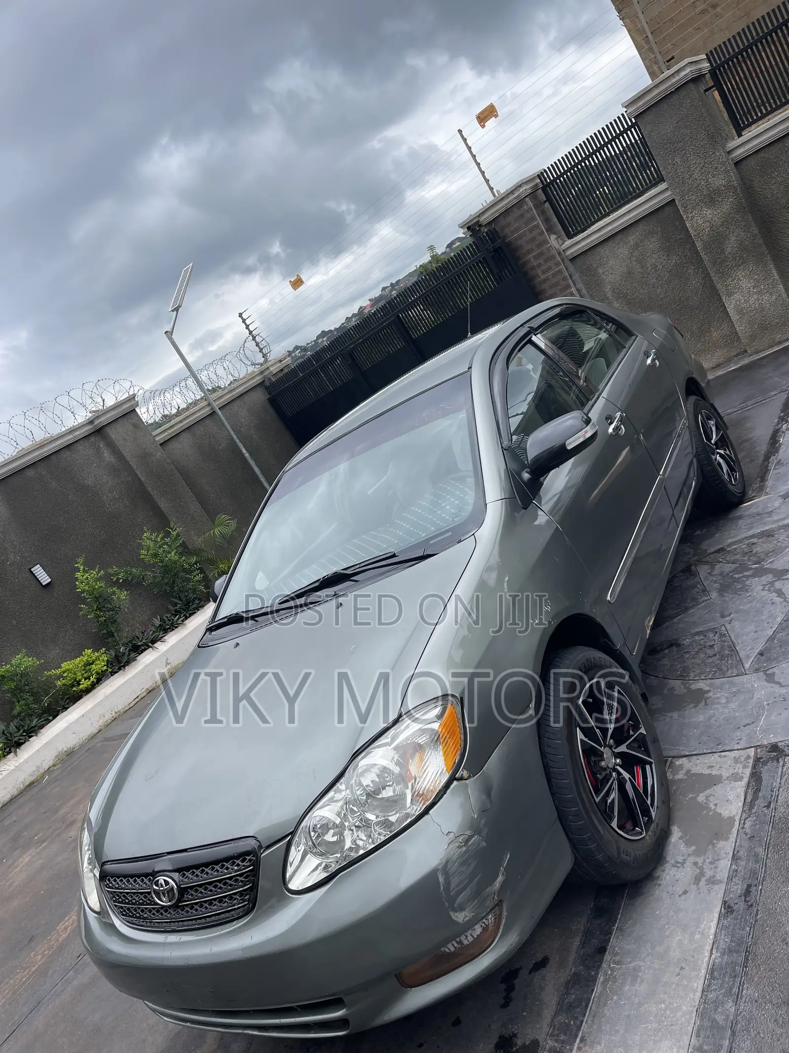 Toyota Corolla LE 2004 Gray