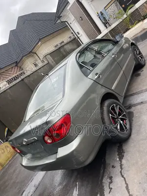 Toyota Corolla LE 2004 Gray
