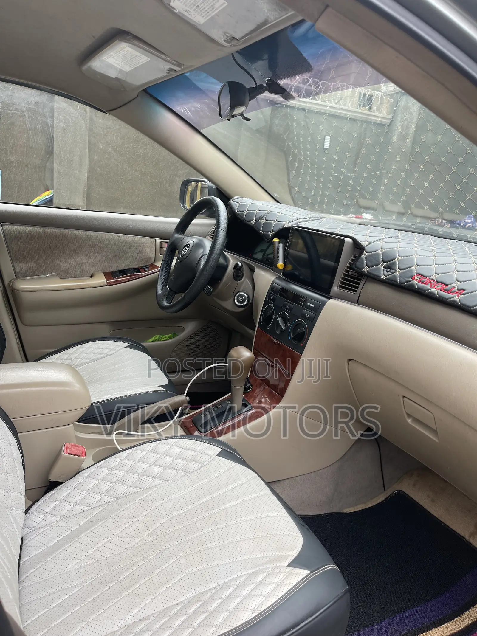 Toyota Corolla LE 2004 Gray