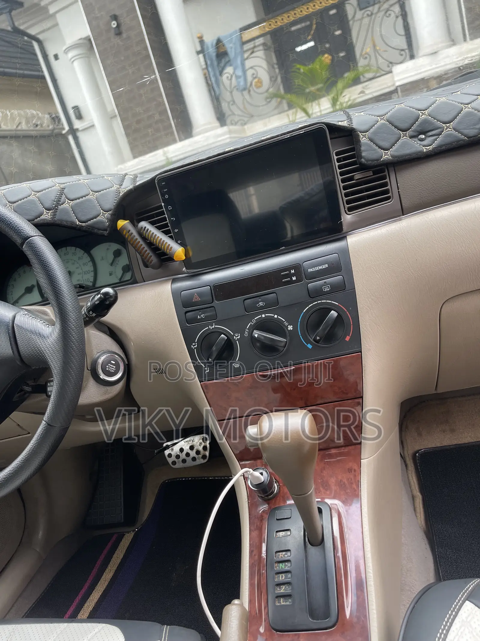 Toyota Corolla LE 2004 Gray