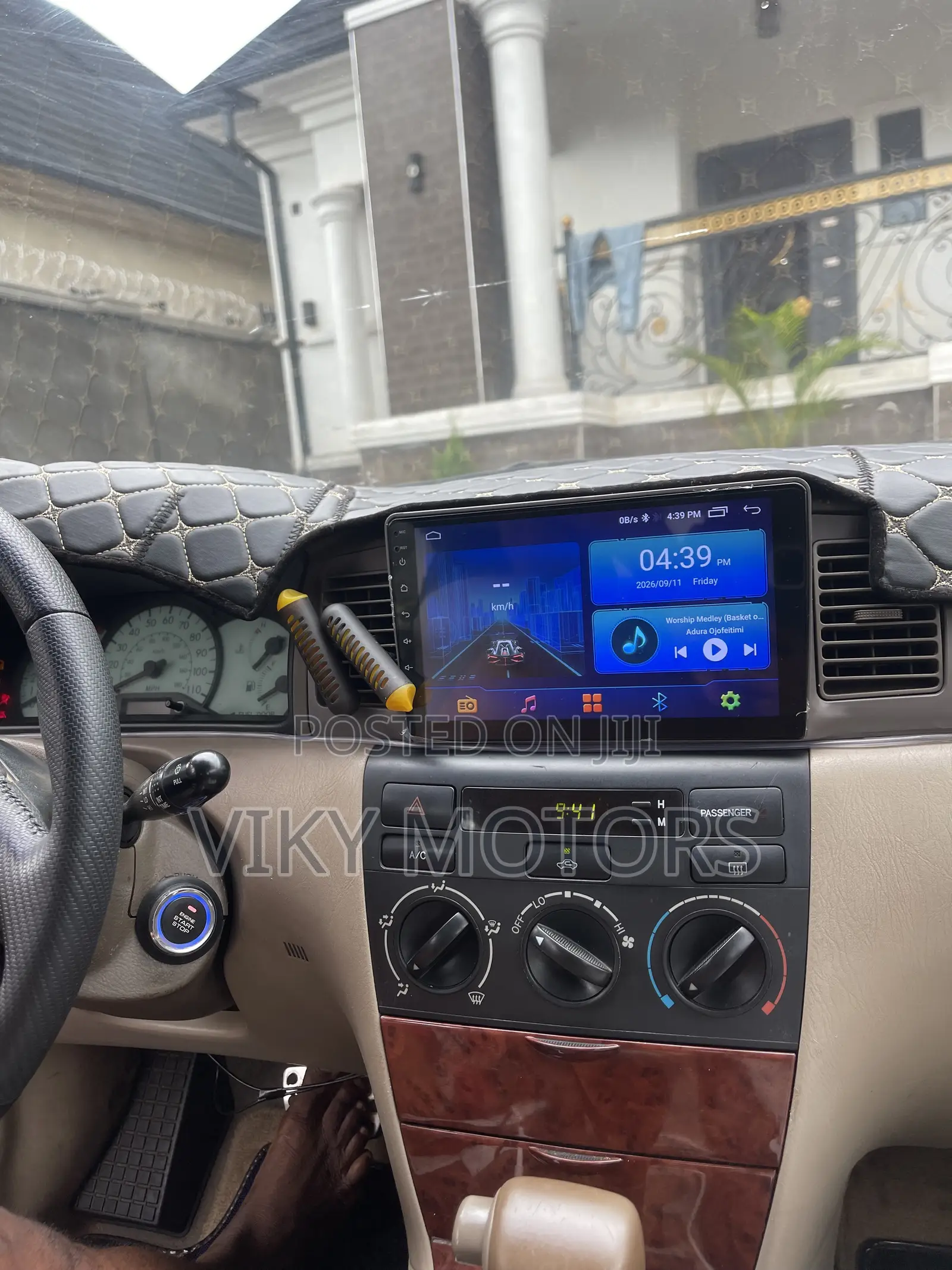 Toyota Corolla LE 2004 Gray