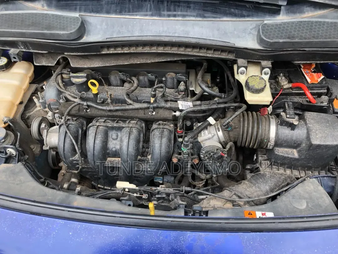 Ford E-150 2010 Blue