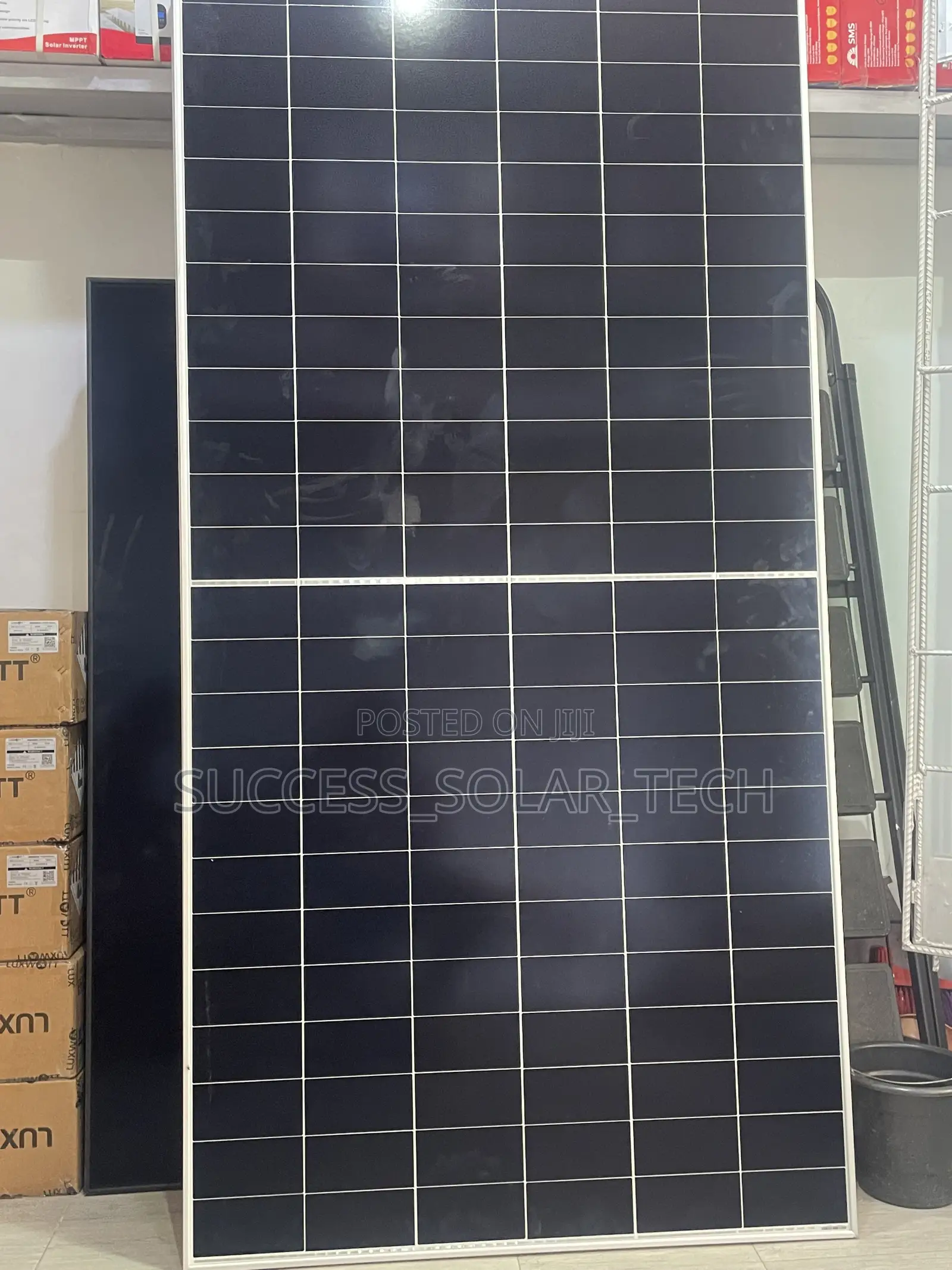 Aiko 650w Monocrystalline Solar Panel