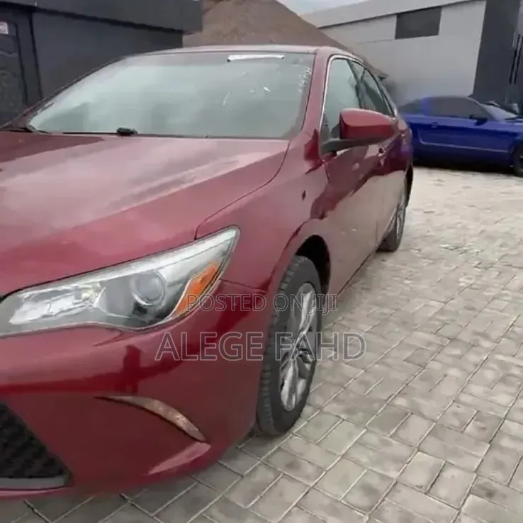 Toyota Camry 2017 Red