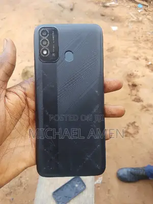 Itel P37 32 GB Black
