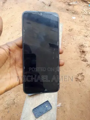 Itel P37 32 GB Black
