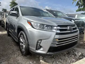 Toyota Highlander 2015 Silver