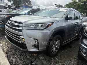 Toyota Highlander 2015 Silver