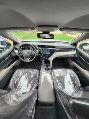 Toyota Camry LE FWD (2.5L 4cyl 8AM) 2018 Silver