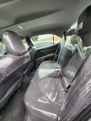 Toyota Camry LE FWD (2.5L 4cyl 8AM) 2018 Silver
