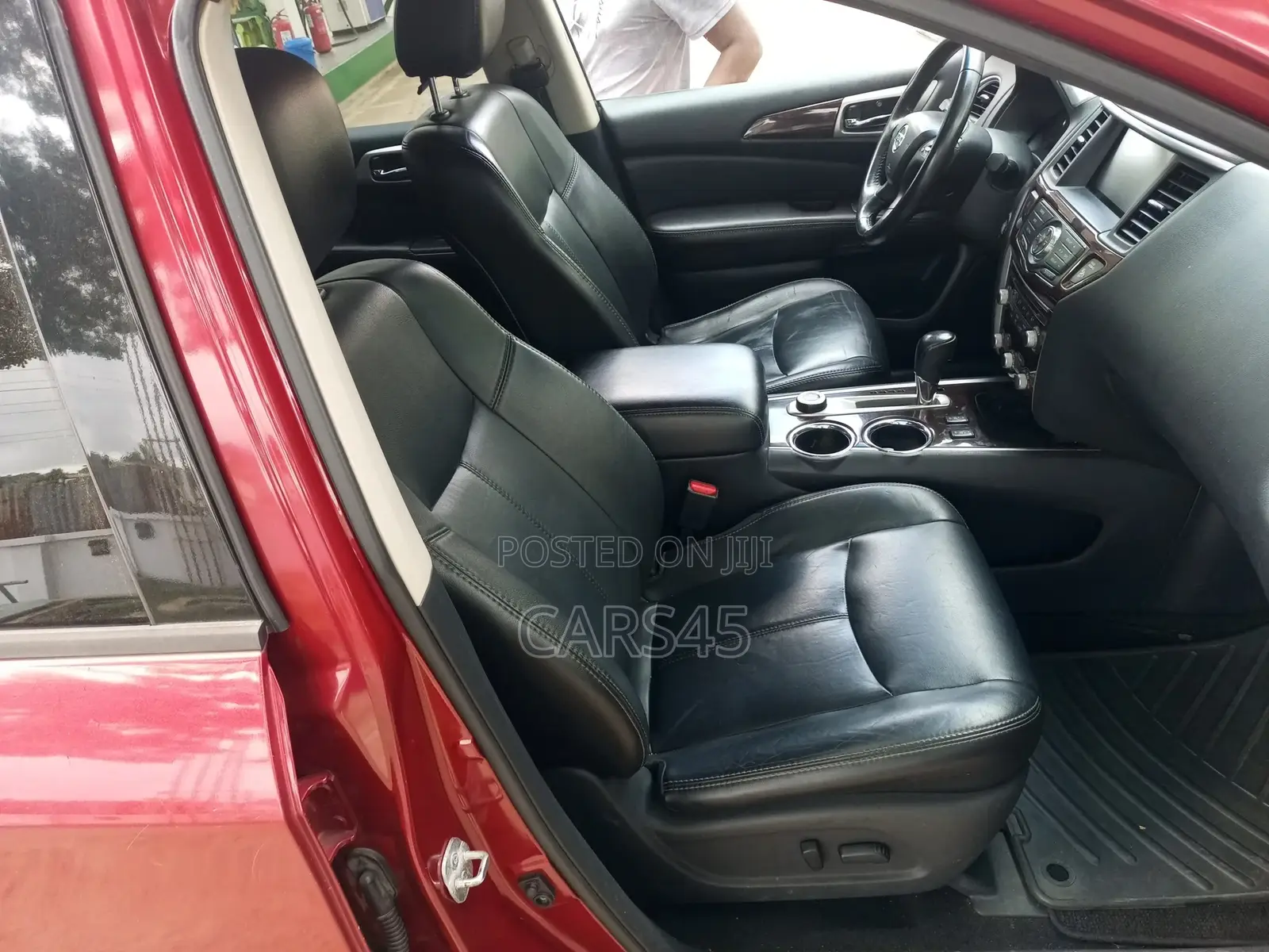 Nissan Pathfinder 2014 Red