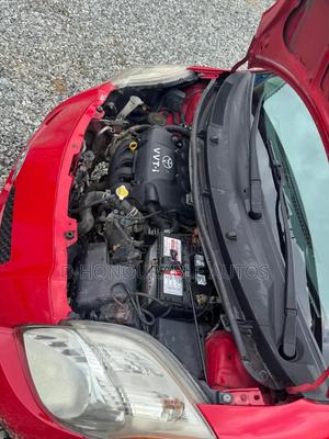 Toyota Yaris 1.0 VVT-i 2007 Red