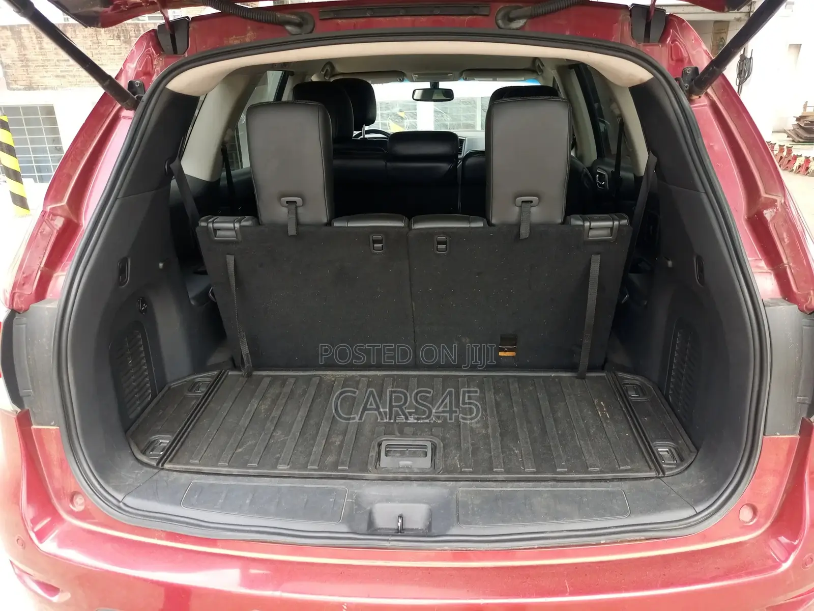 Nissan Pathfinder 2014 Red
