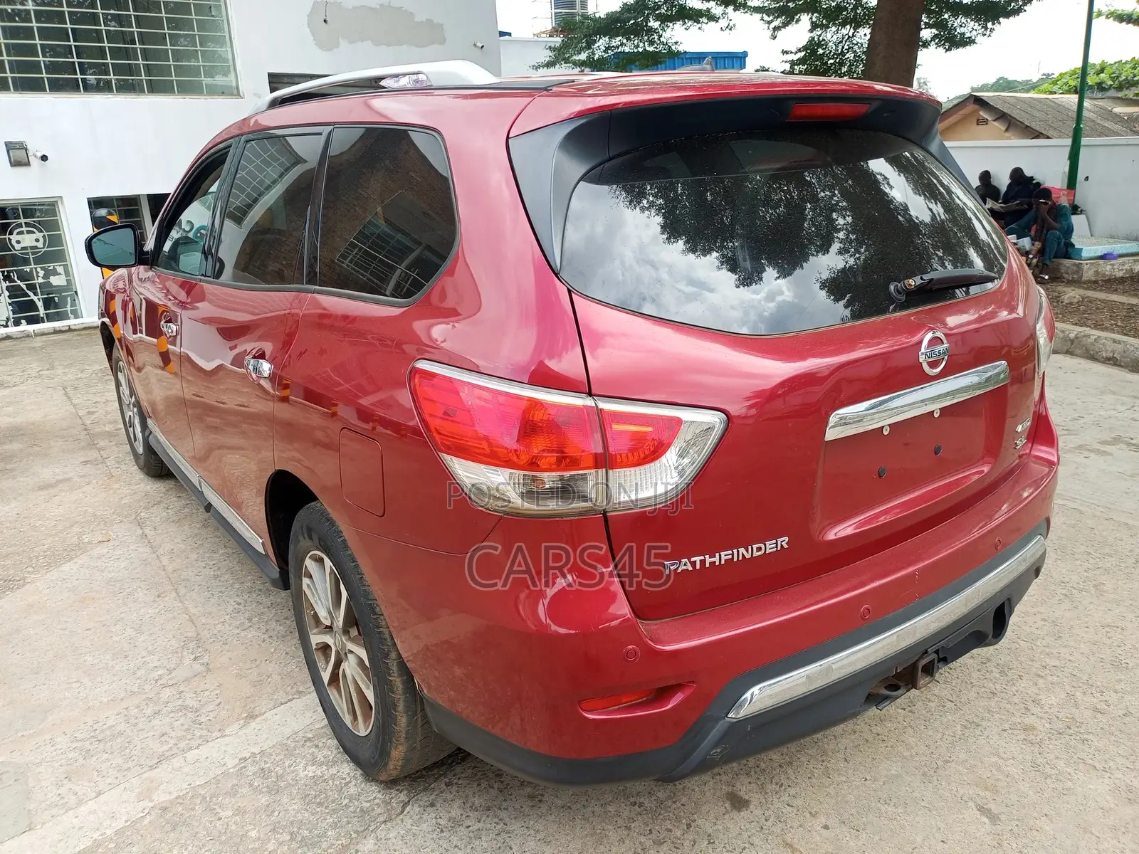Nissan Pathfinder 2014 Red