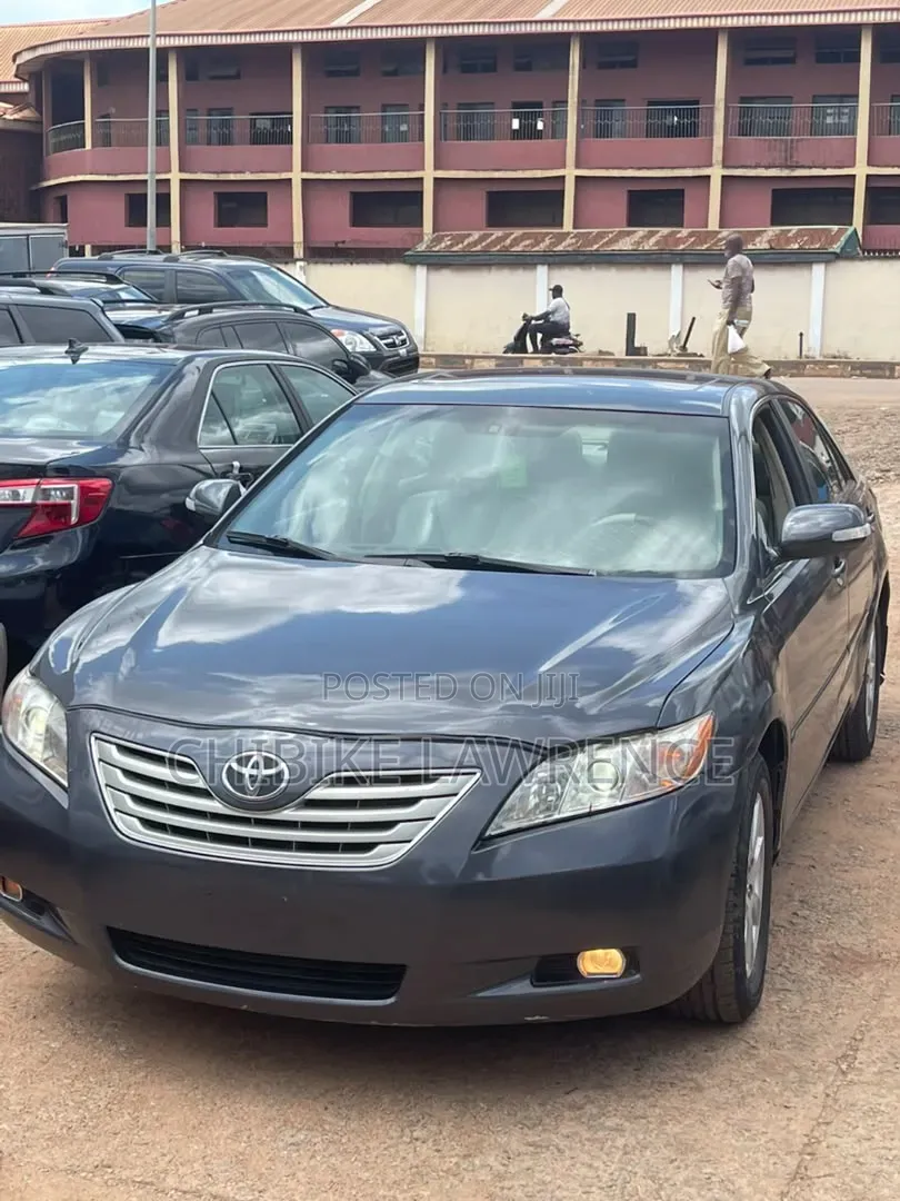 Toyota Camry 2009 Gray