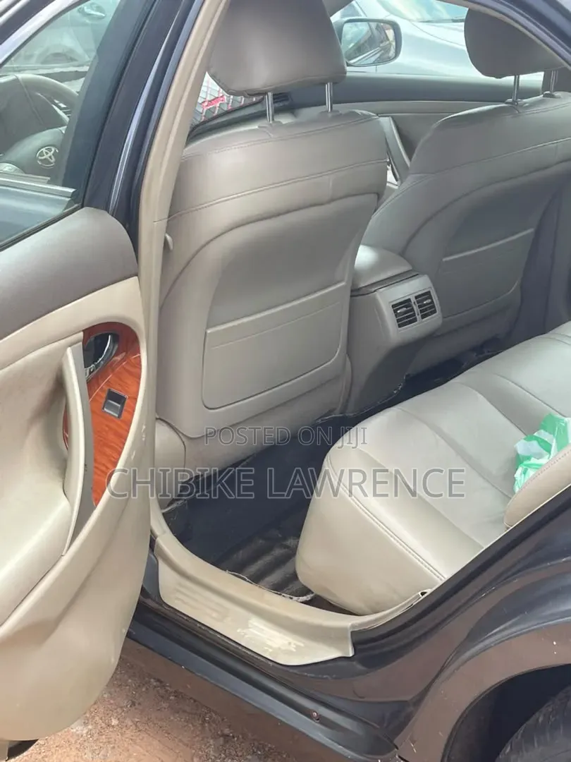 Toyota Camry 2009 Gray