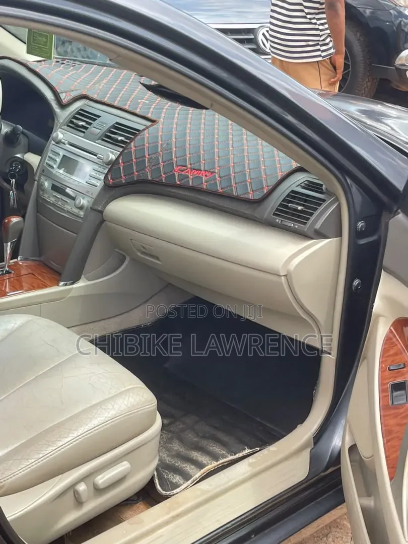 Toyota Camry 2009 Gray